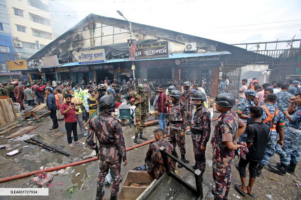 Hundreds Of Shops Gutted In Market Fire - Bangladesh