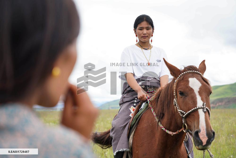 CHINA-QINGHAI-GRASSLAND-SHEPHERD FAMILY (CN)