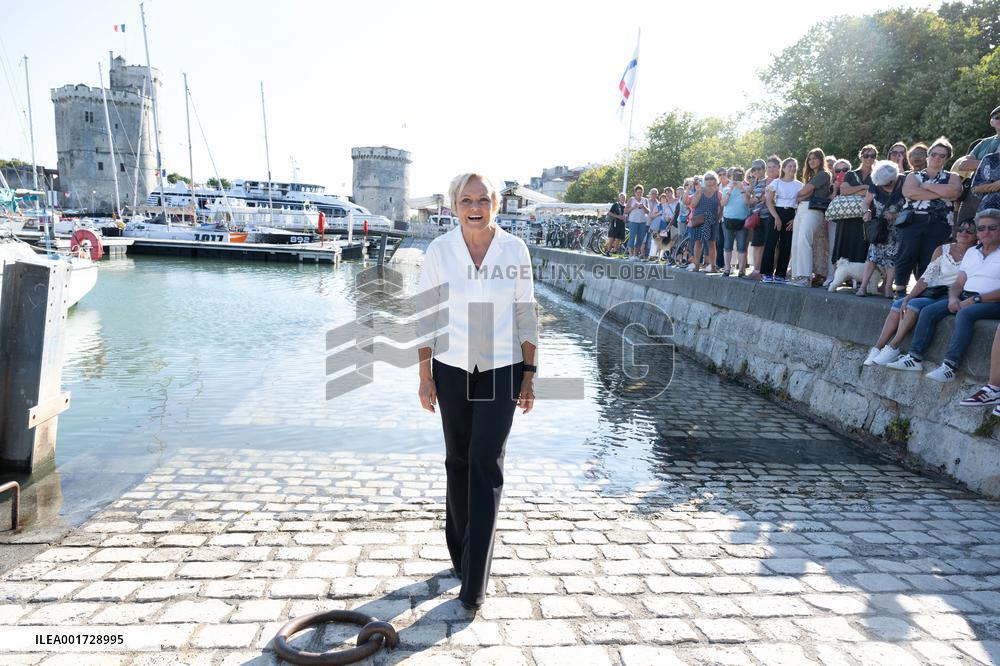 25th TV Fiction Festival - Les espions de la Terreur Photocall - Day Three