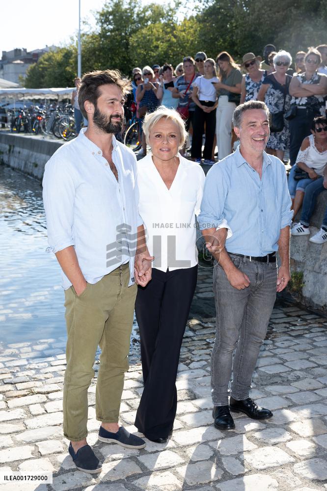 25th TV Fiction Festival - Les espions de la Terreur Photocall - Day Three