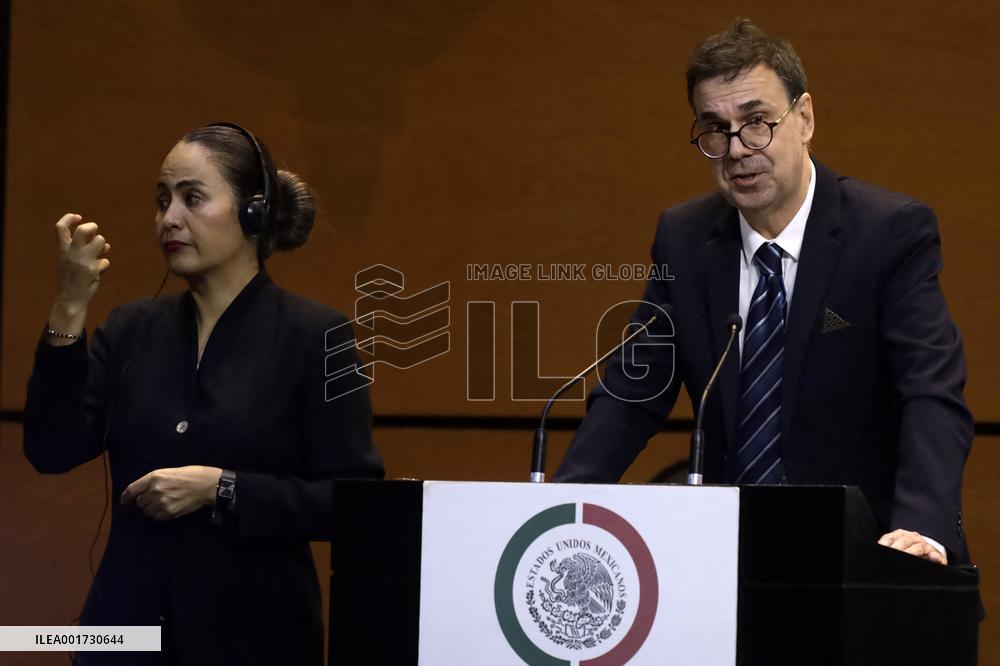 Scientists Call Fraud On Supposed Extraterrestrials Presented To Mexican Congress