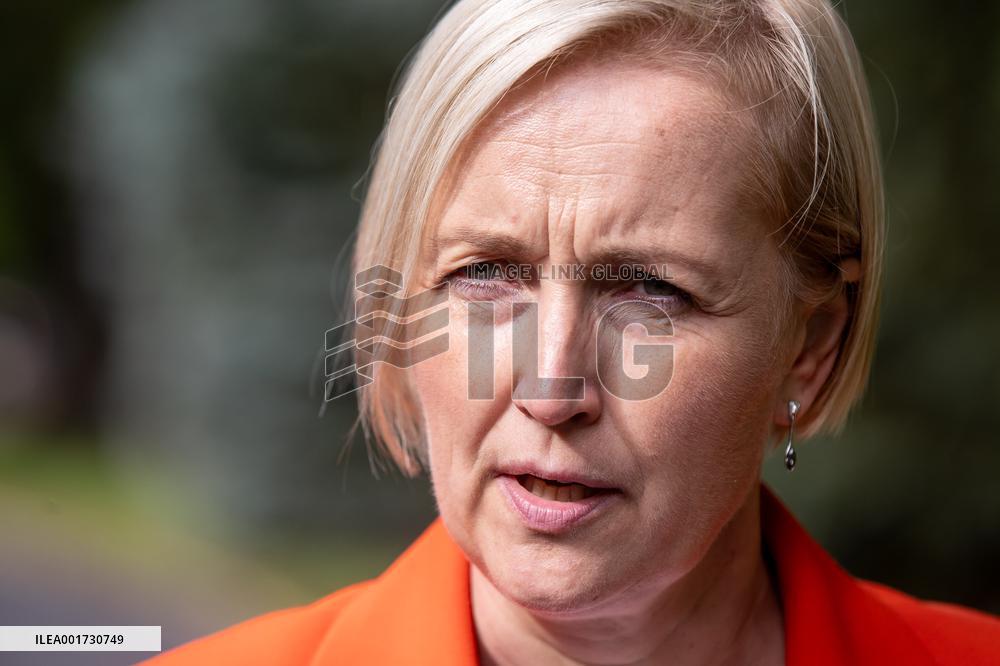 Discussion for state budget