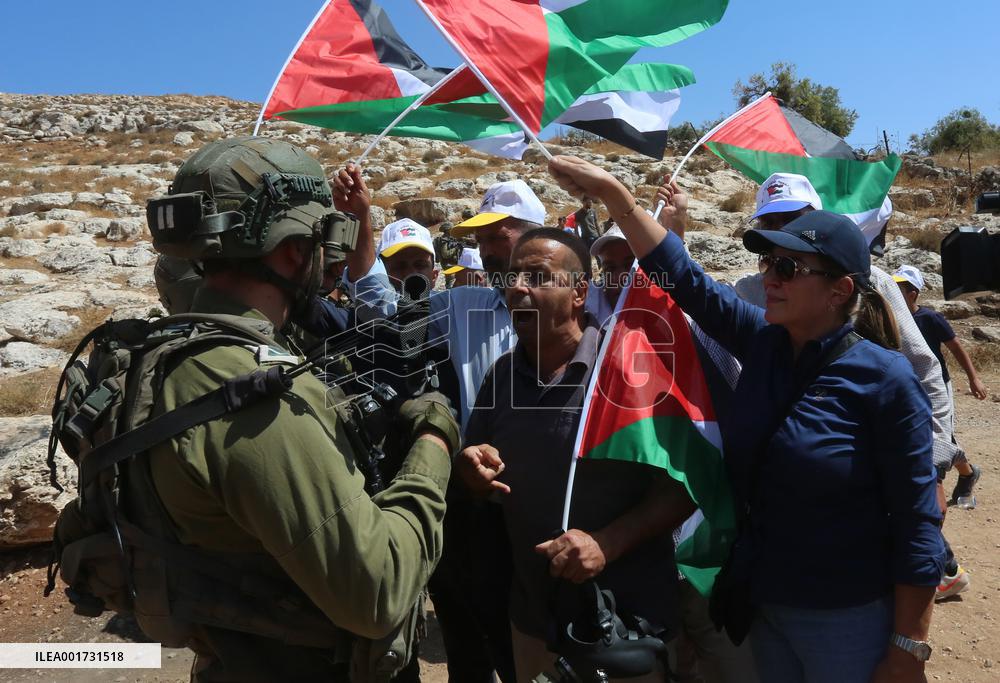 MIDEAST-BEIT DAJAN-PROTEST