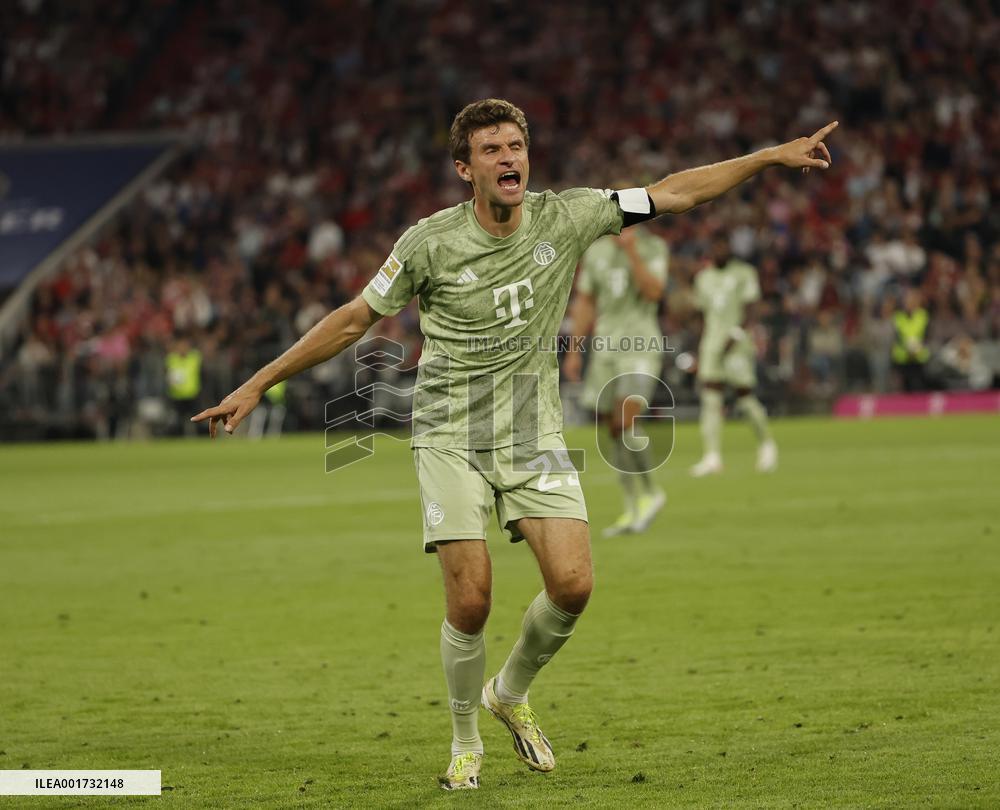 (SP)GERMANY-MUNICH-FOOTBALL-BUNDESLIGA-BAYERN MUNICH VS LEVERKUSEN
