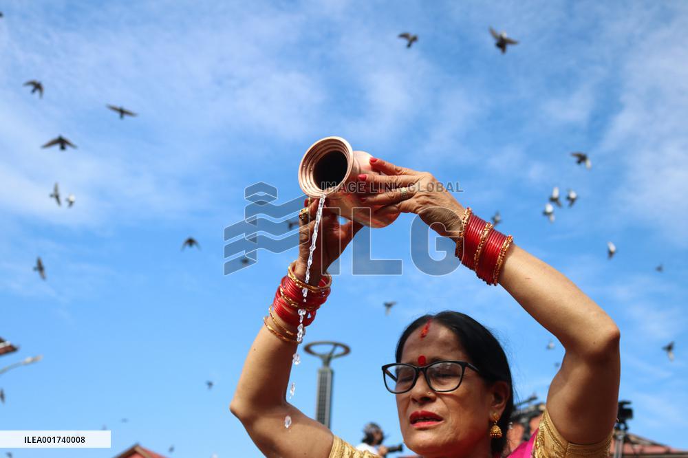 NEPAL-KATHMANDU-WOMEN-TEEJ FESTIVAL-CELEBRATION