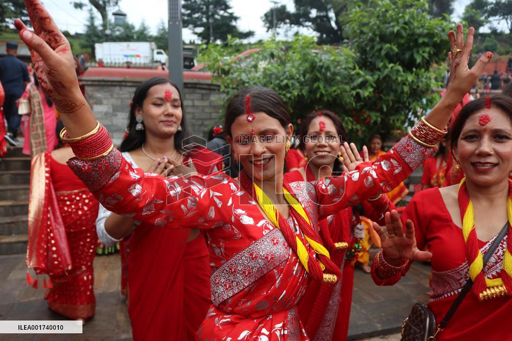 NEPAL-KATHMANDU-WOMEN-TEEJ FESTIVAL-CELEBRATION