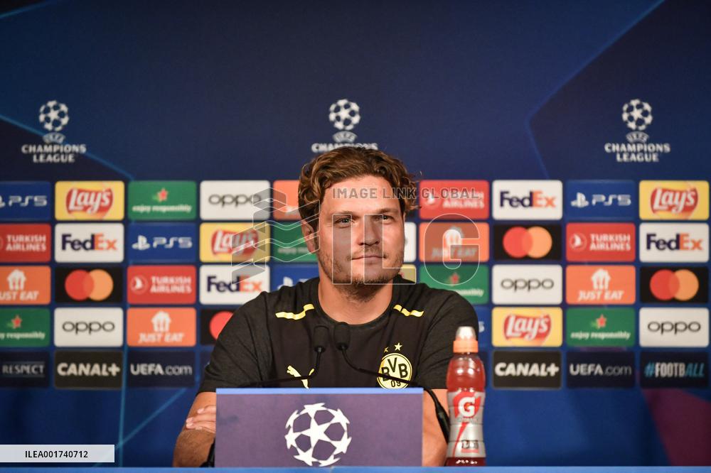 Champions League Football - Borussia Dortmund training session - Paris