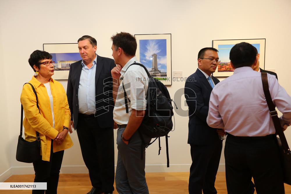 QATAR-DOHA-"HELLO, BEIJING"-PHOTOGRAPHY EXHIBITION