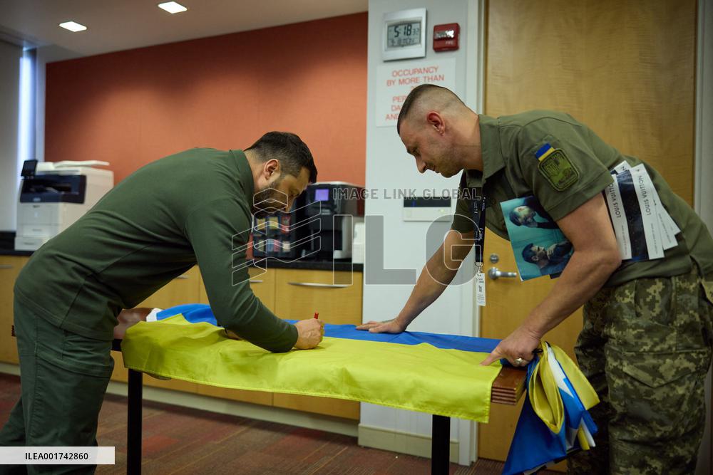 Zelensky Visits Wounded Ukrainian Soldiers In New York