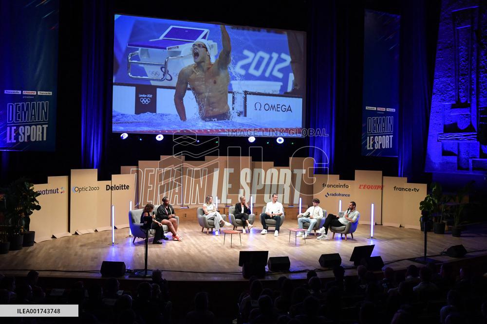 Sportive Debate Event Demain Le Sport - Paris