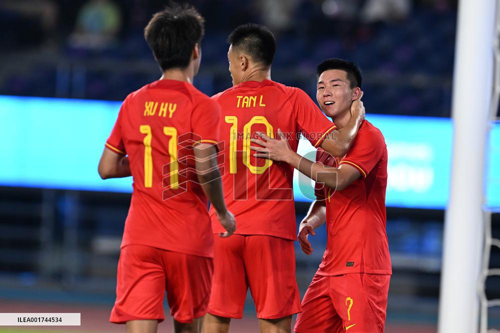 (SP)CHINA-HANGZHOU-ASIAN GAMES-FOOTBALL-MEN'S FIRST ROUND-GROUP A-CHN VS IND  (CN)