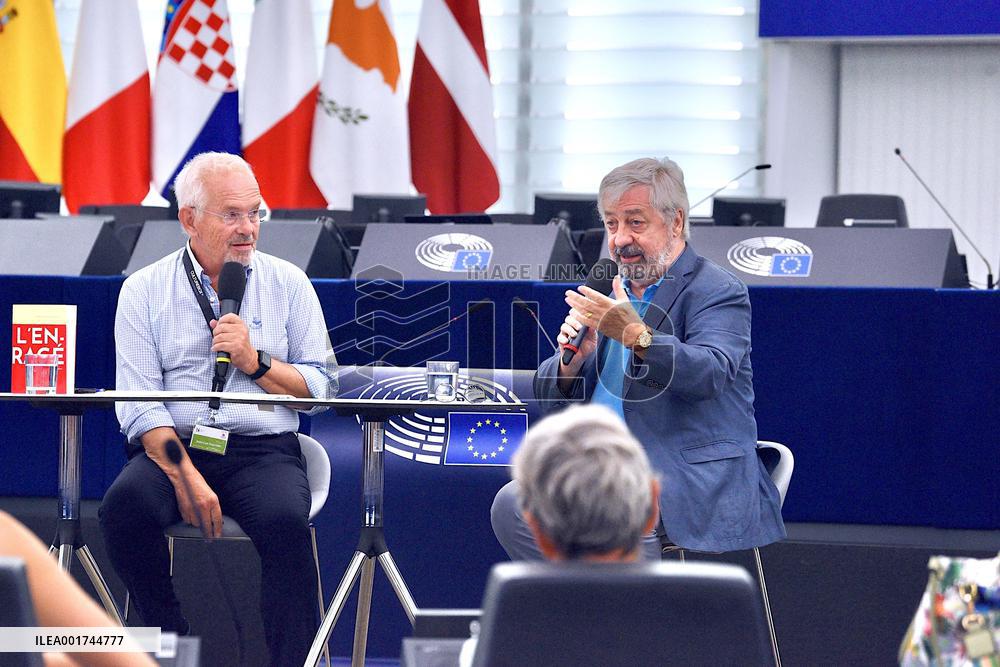 Sorj Chalendon At European Parliament - Strasbourg