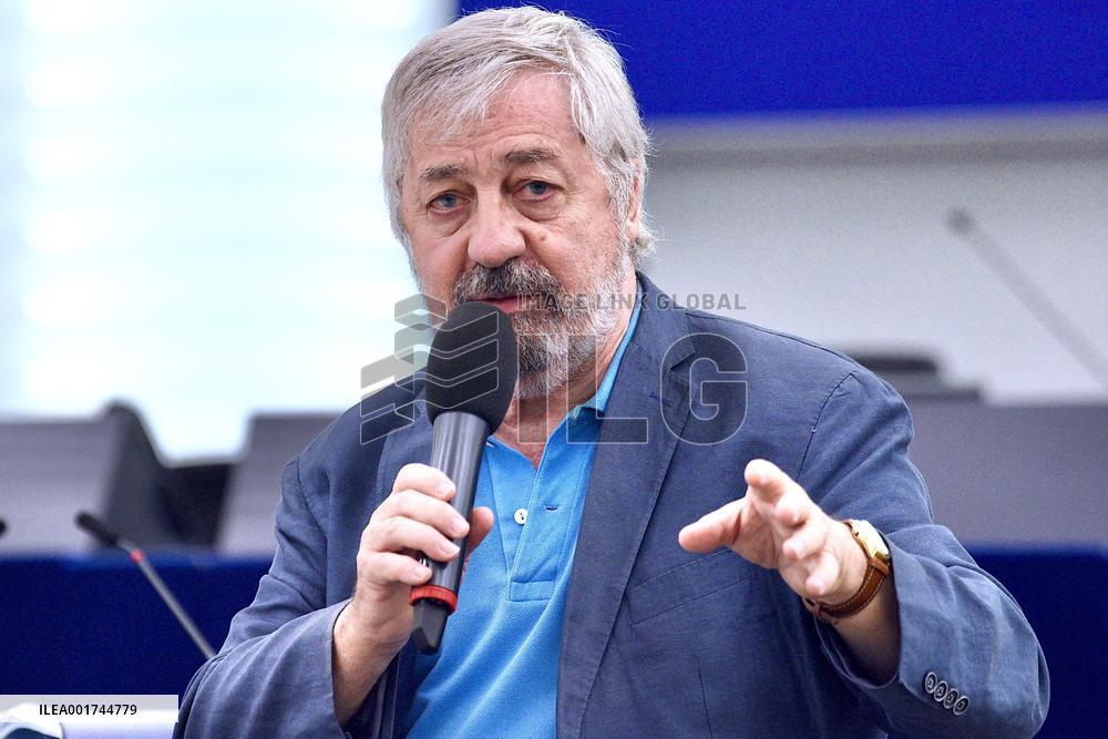 Sorj Chalendon At European Parliament - Strasbourg