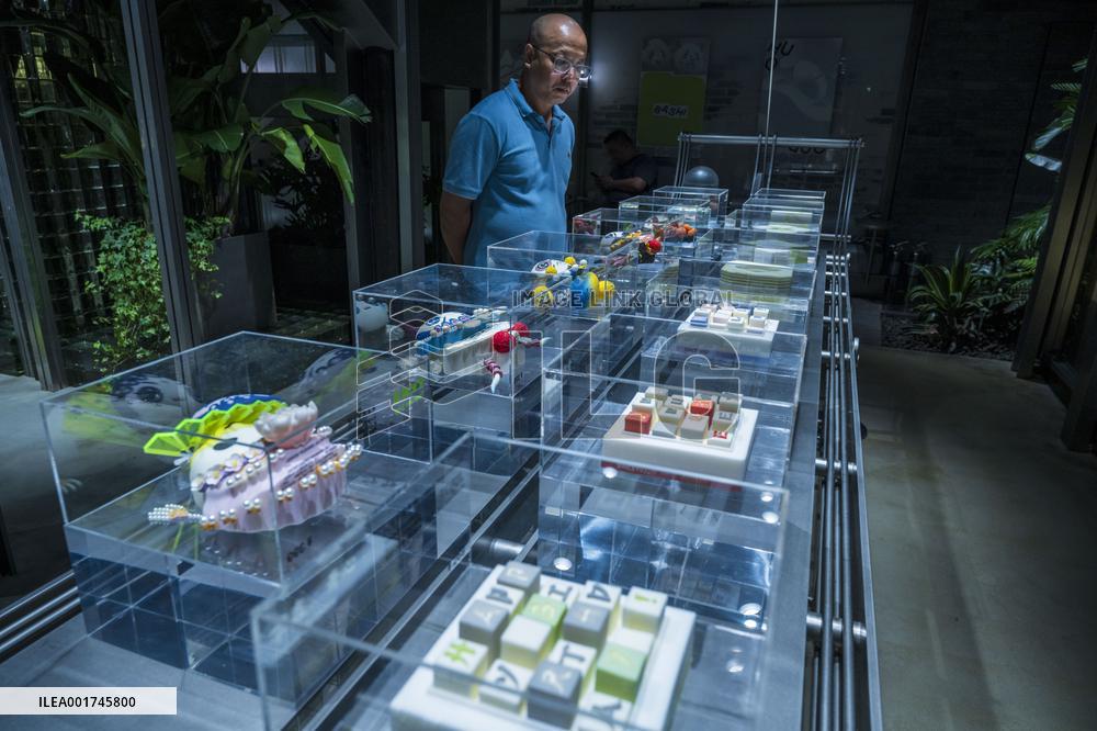 A Creative Cakes Shop in Chengdu, China