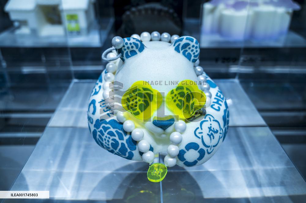 A Creative Cakes Shop in Chengdu, China