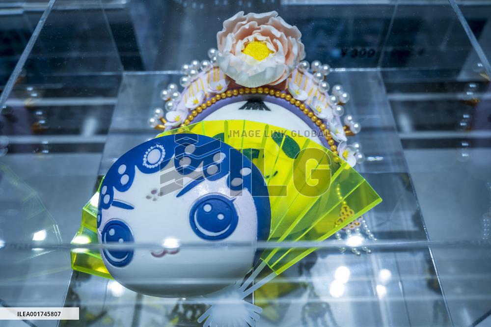 A Creative Cakes Shop in Chengdu, China