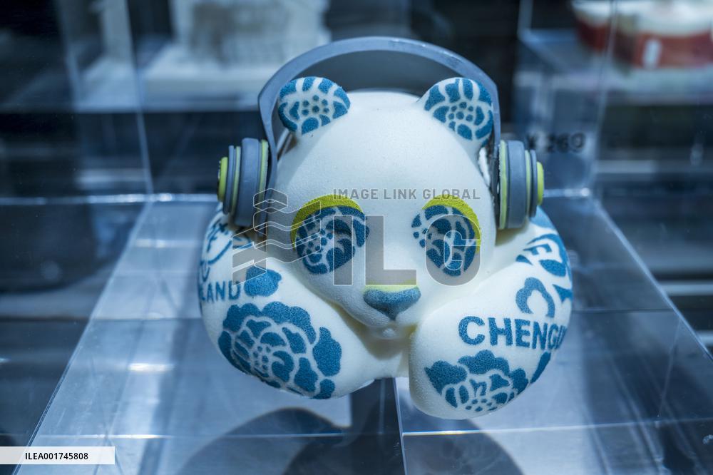 A Creative Cakes Shop in Chengdu, China