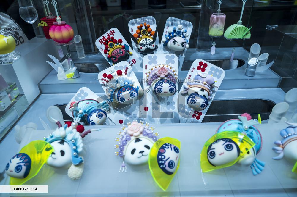 A Creative Cakes Shop in Chengdu, China