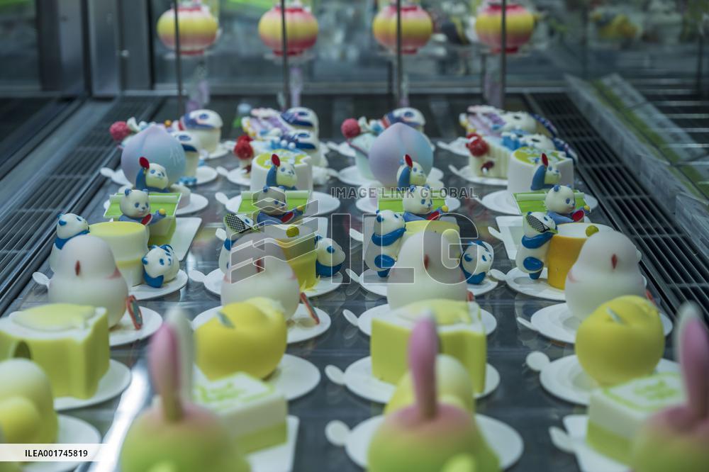 A Creative Cakes Shop in Chengdu, China