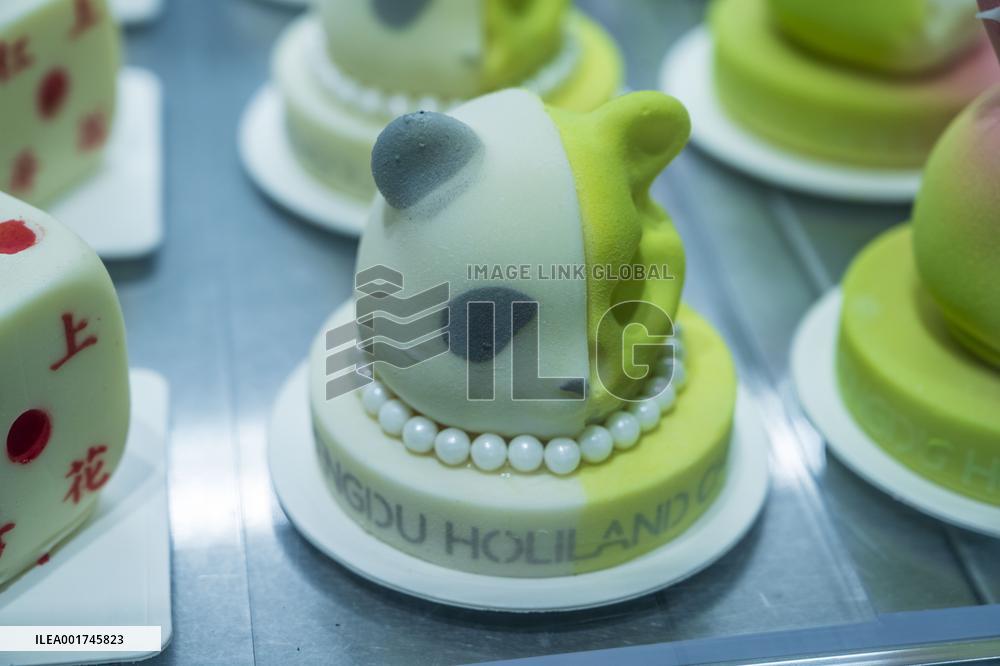 A Creative Cakes Shop in Chengdu, China