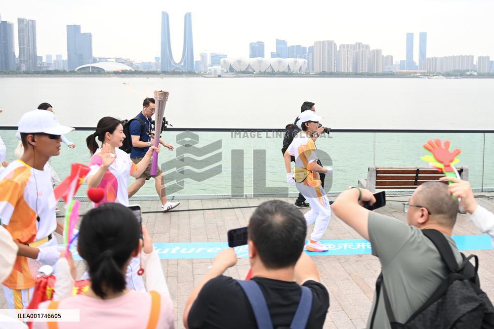 (SP)CHINA-ZHEJIANG-HANGZHOU-ASIAN GAMES-TORCH RELAY (CN)
