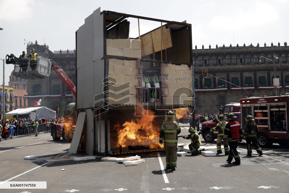 Earthquake Drill - Mexico