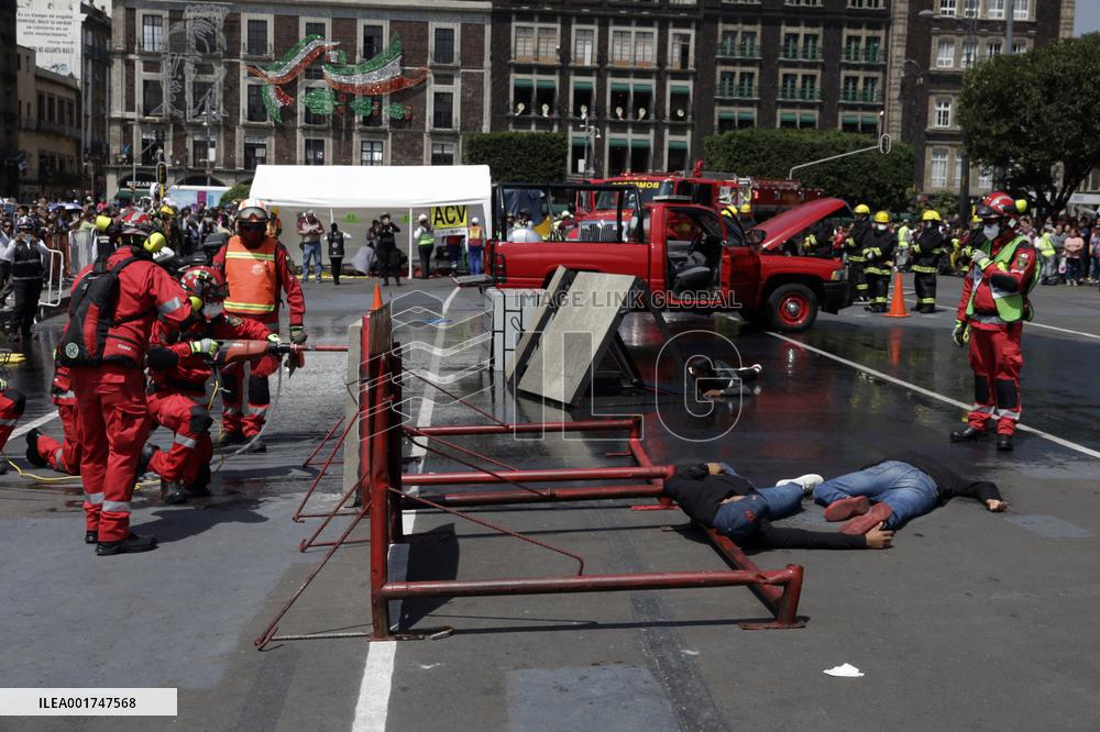 Earthquake Drill - Mexico