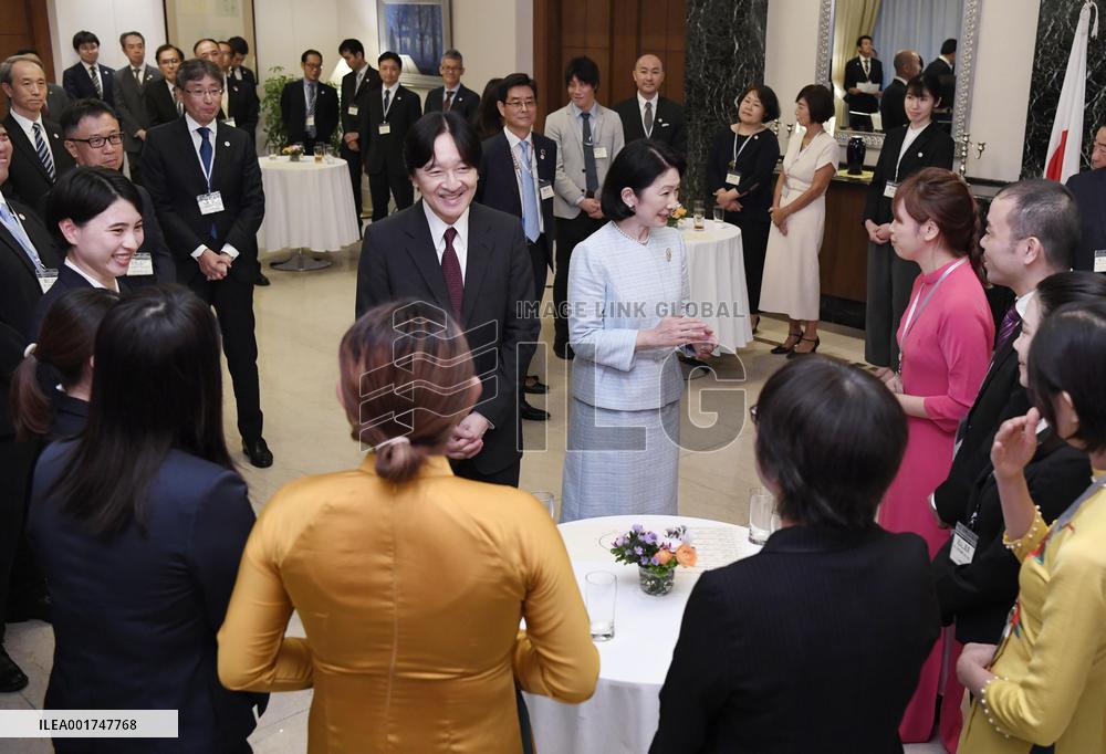 Japan crown prince, crown princess in Hanoi