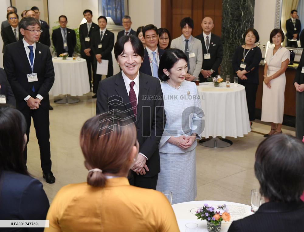 Japan crown prince, crown princess in Hanoi