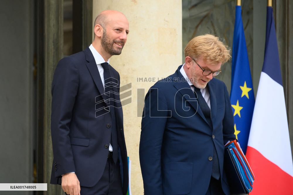 Weekly Cabinet Meeting - Paris