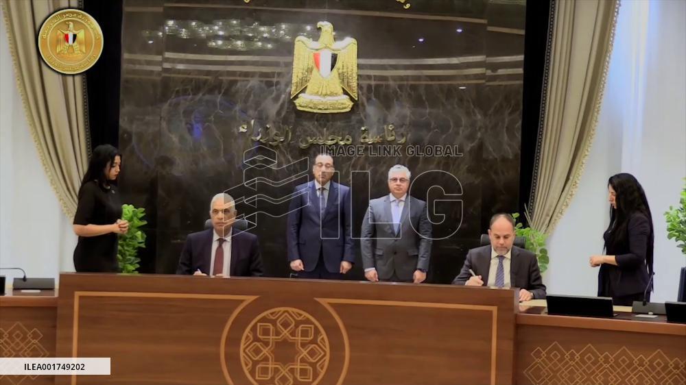 Egypt to establish 1-bln-euro tire factory in Suez Canal Economic Zone