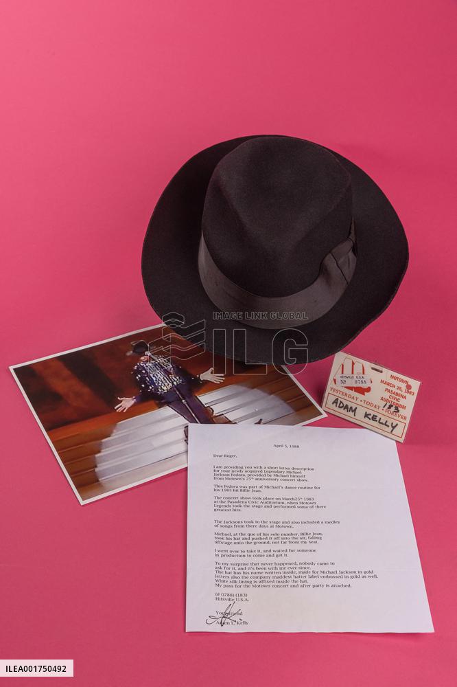 Michael Jackson's Moonwalk Hat Up For Auction - Paris