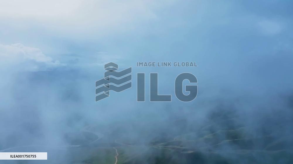 Medical workers from Jiangsu help Xinjiang improve medical service