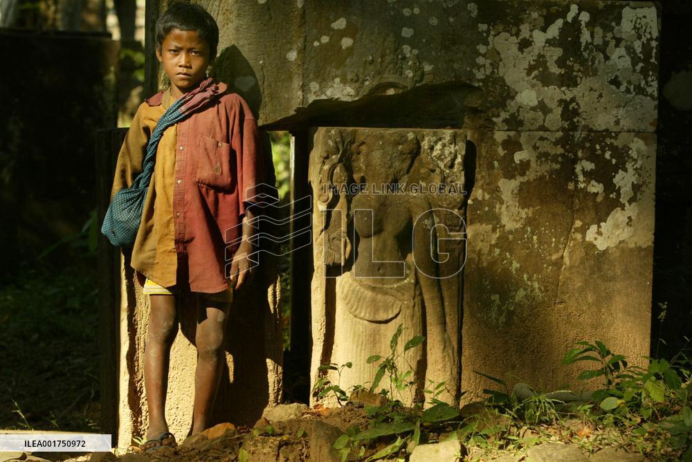 Koh Ker Temple Listed As UNESCO World Heritage Site - Cambodia