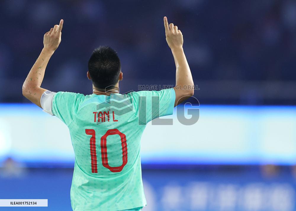 (SP)CHINA-HANGZHOU-ASIAN GAMES-FOOTBALL-MEN'S SECOND ROUND-GROUP A-MYA VS CHN (CN)