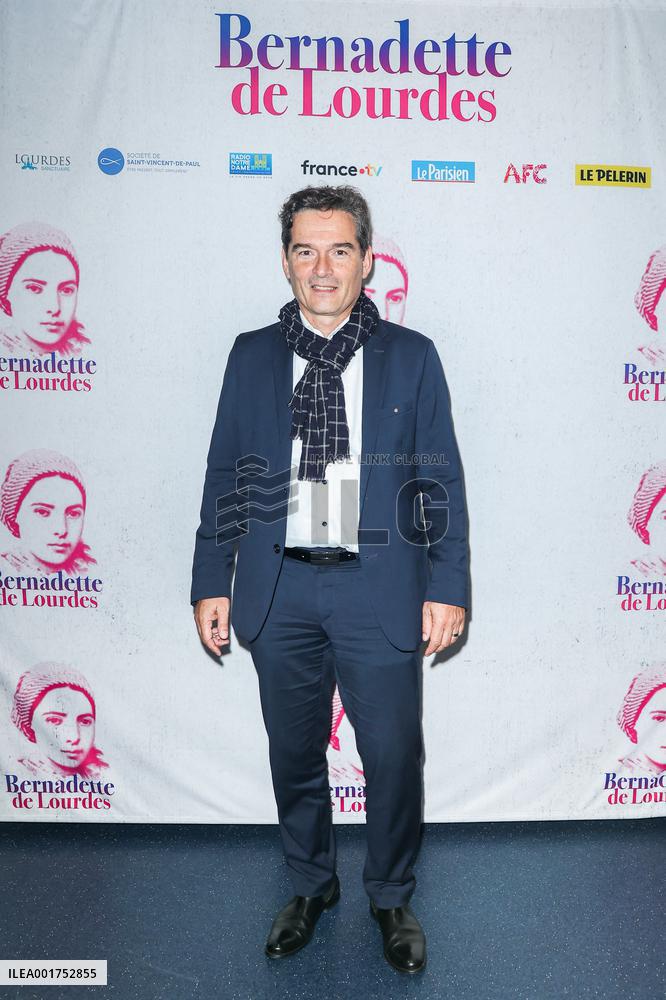 Bernadette De Lourdes Musical At Le Dome De Paris