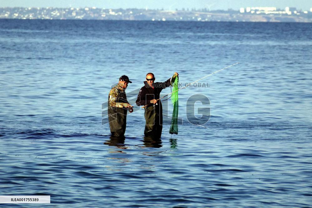 Fishing at Lanzheron beach in Odesa