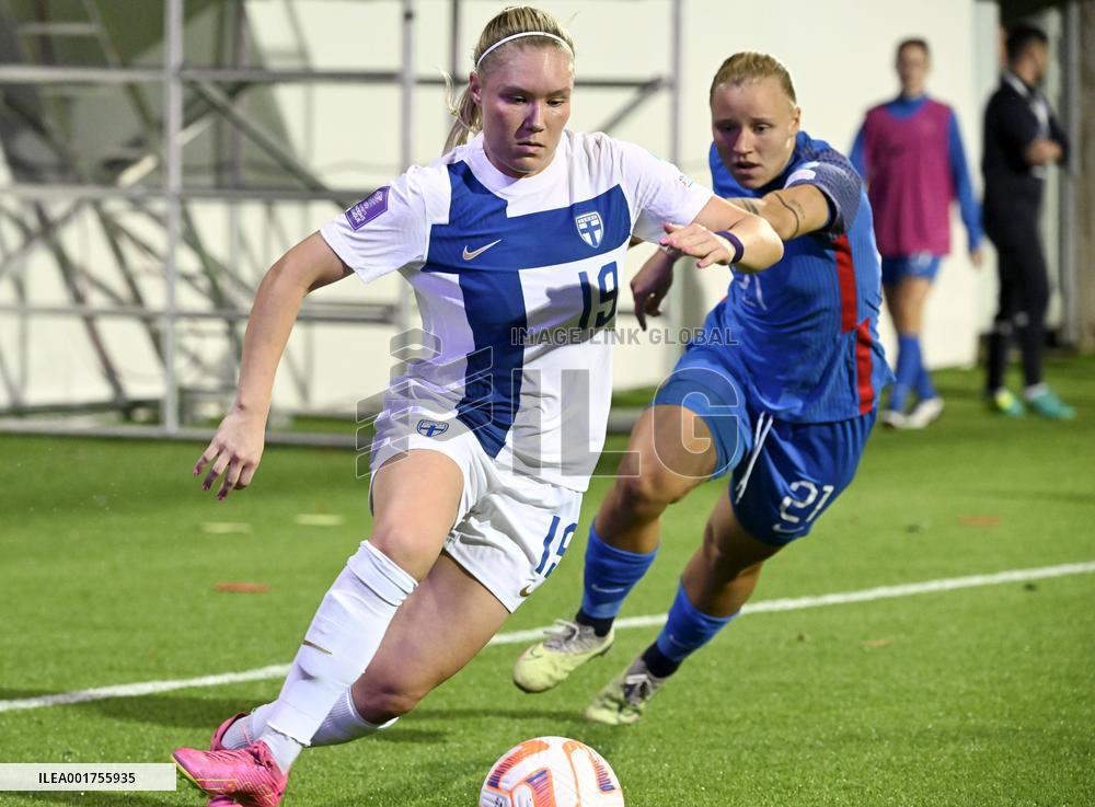 Jalkapallo: Suomi debytoi naisten Kansojen liigassa Slovakiaa vastaan klo 18.30