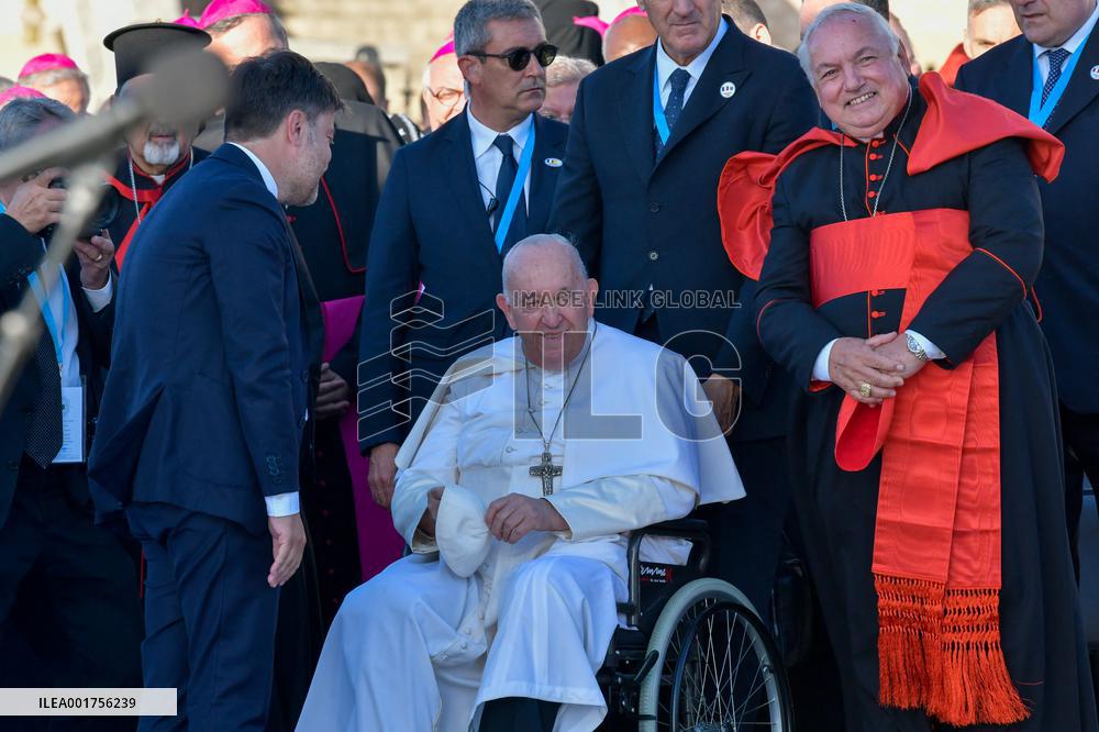 Pope Francis Visits Marseille - Tribute To Sailors And Migrants