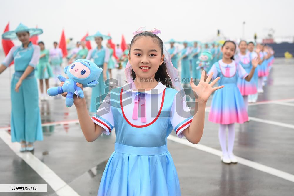 CHINA-ZHEJIANG-HANGZHOU-ASIAN GAMES-NEPALESE PM-ARRIVAL (CN)