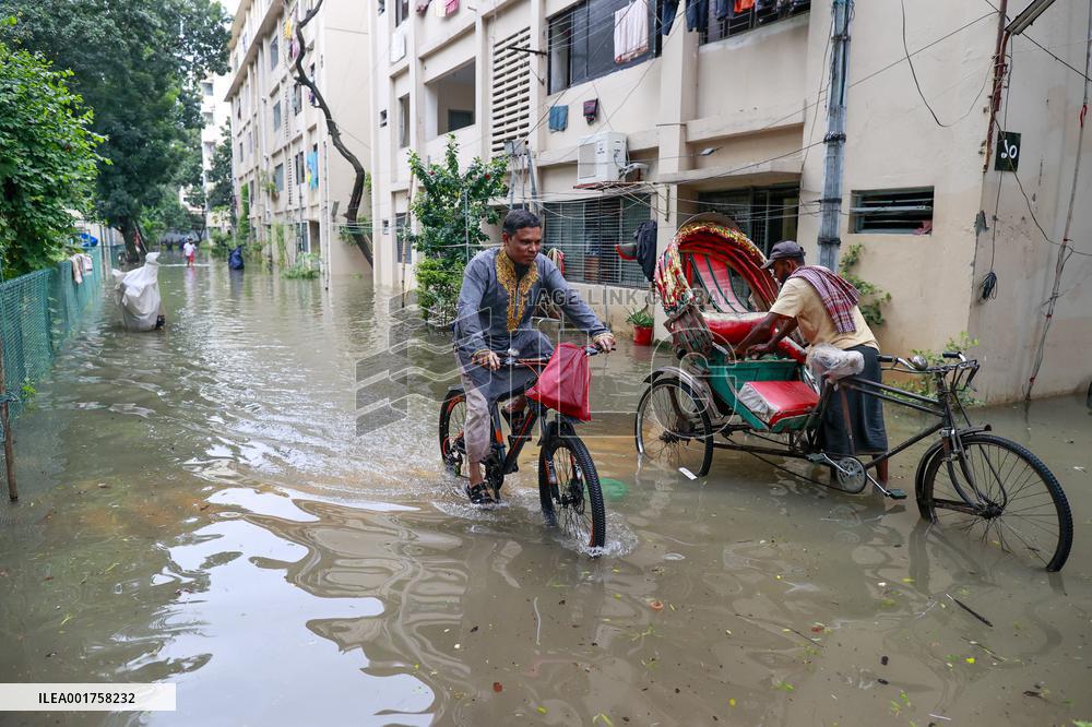 Heavy Rains Trigger Flooding - Dhaka