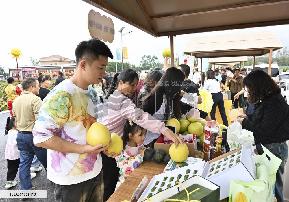 CHINA-AUTUMNAL EQUINOX-HARVEST FESTIVAL (CN)