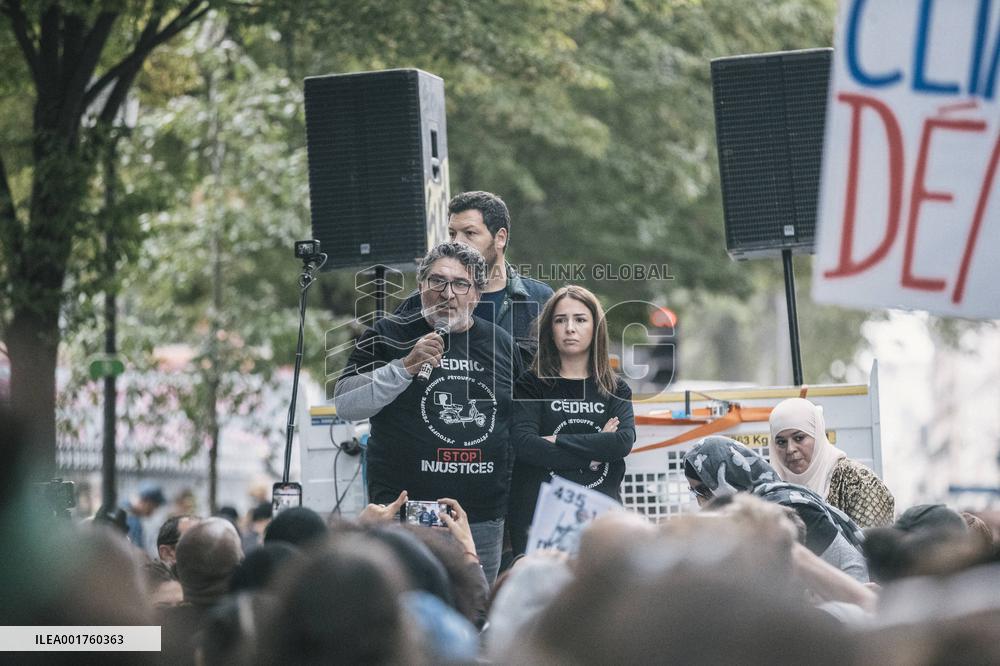 Demonstration " against police violence and systemic racism " - Paris