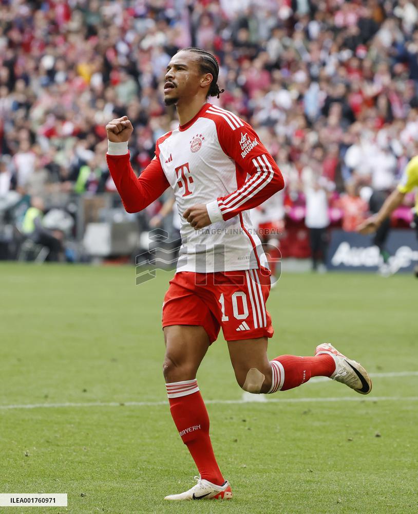 (SP)GERMANY-MUNICH-FOOTBALL-BUNDESLIGA-BAYERN MUNICH VS BOCHUM