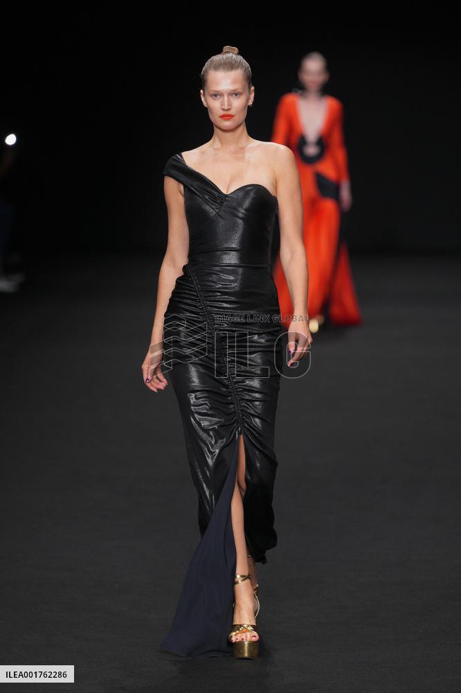 MFW - Chiara Boni La Petite Robe Runway