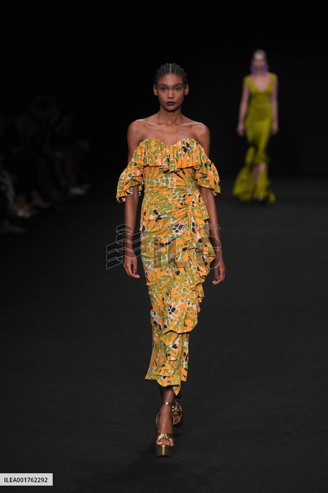 MFW - Chiara Boni La Petite Robe Runway