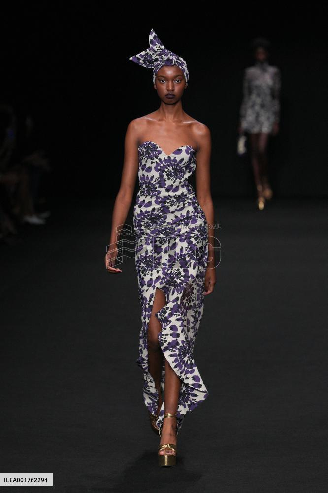 MFW - Chiara Boni La Petite Robe Runway