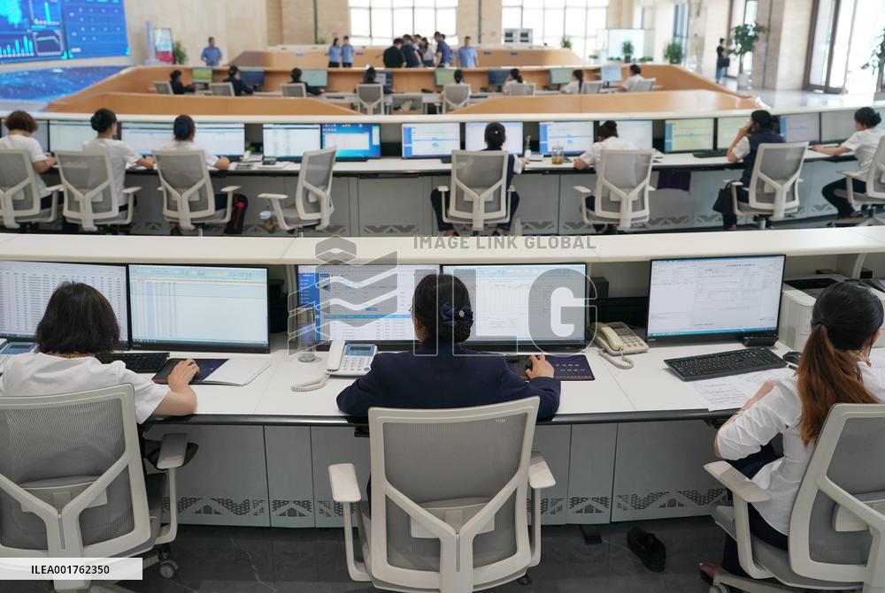 CHINA-SHAANXI-XI'AN-BRI-FREIGHT TRAIN-INT'L PORT (CN)