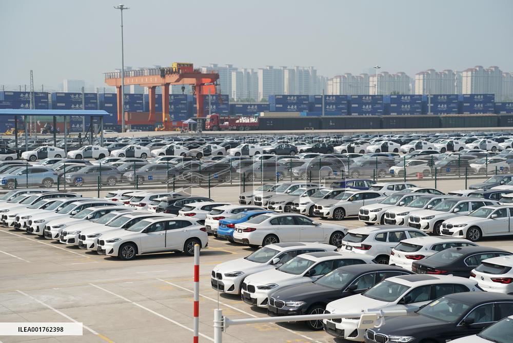 CHINA-SHAANXI-XI'AN-BRI-FREIGHT TRAIN-INT'L PORT (CN)