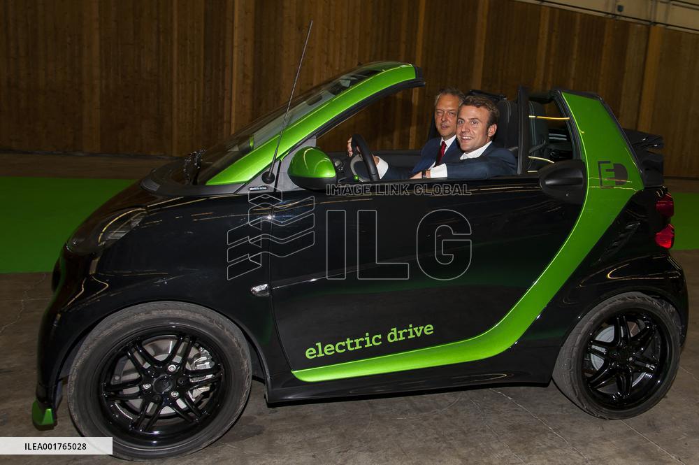 Macron Loves Wheels